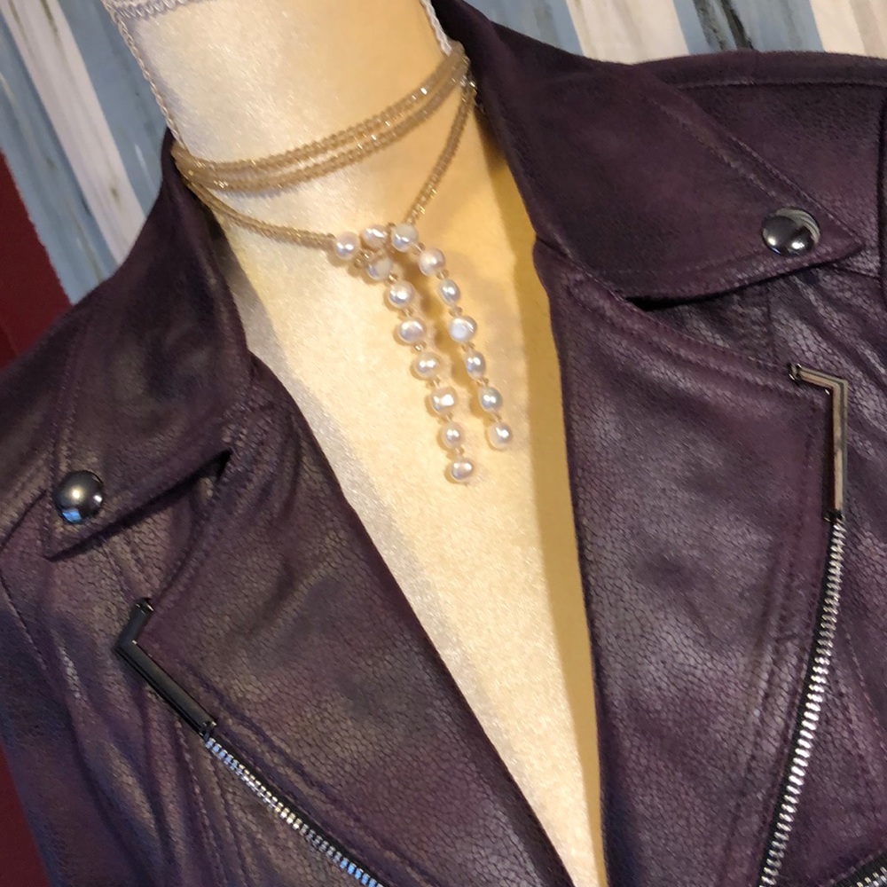 🧥 Fabulous Faux Leather Jacket 🧥 - Picture 4 of 7